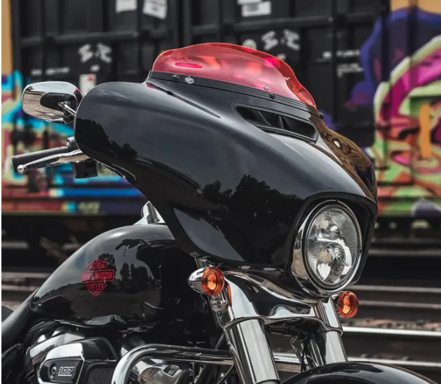 Kolor Flare Windshield -2014-2024 Street Glide image 0