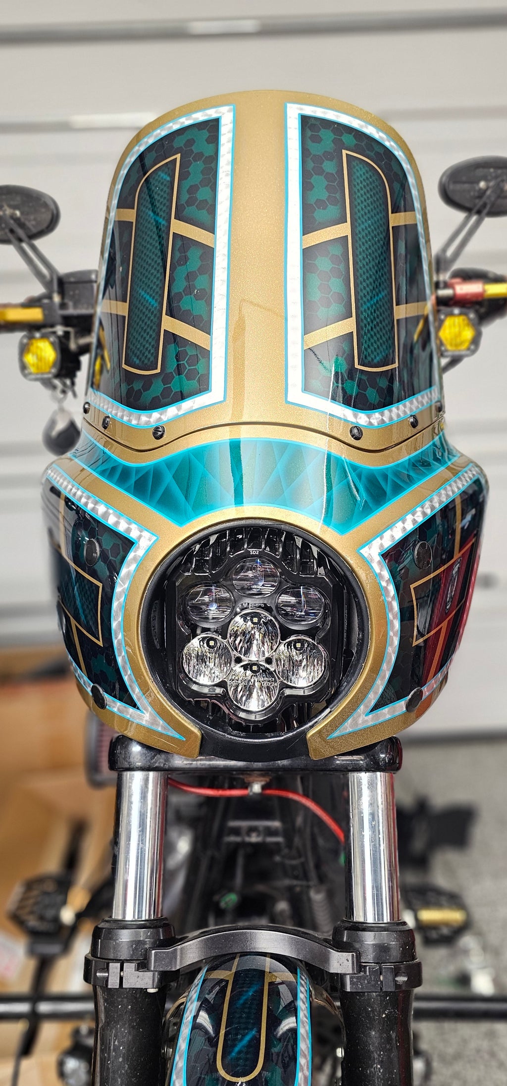 Road Warrior LP6/Shark Demon headlight mount image 0