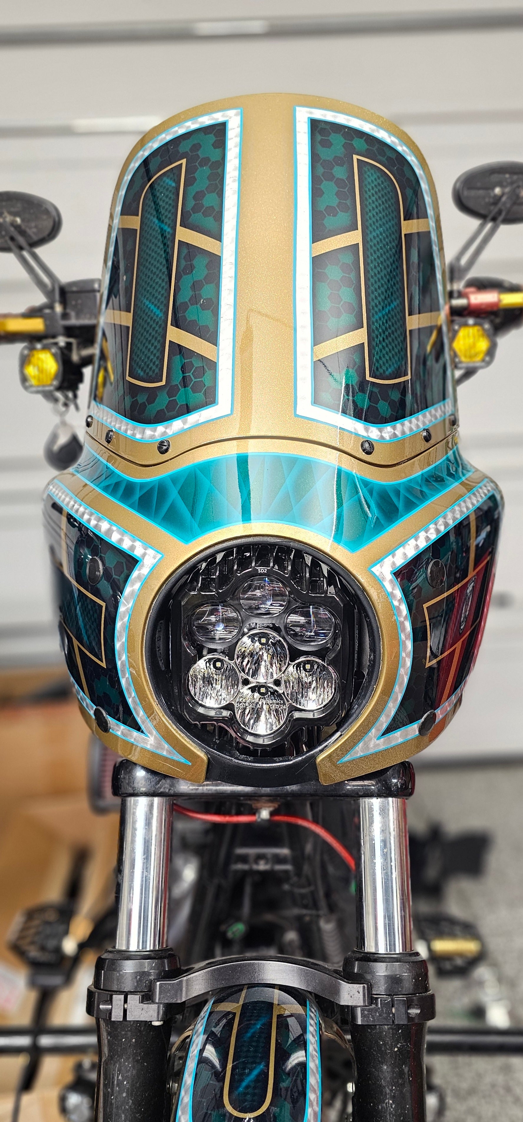 Road Warrior LP6/Shark Demon headlight mount image 0