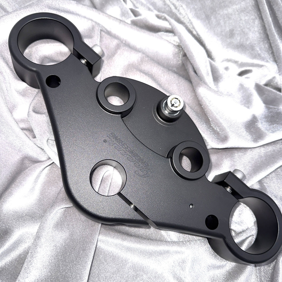 Top triple tree with PUSH FORK LOCK for Geezer Engineering reduced trail and 49mm conversion kits