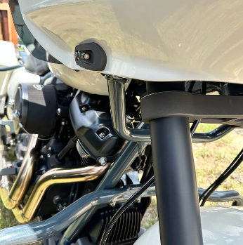 KLEENMOTO Stealth Turn Signal Mount Kit image 1